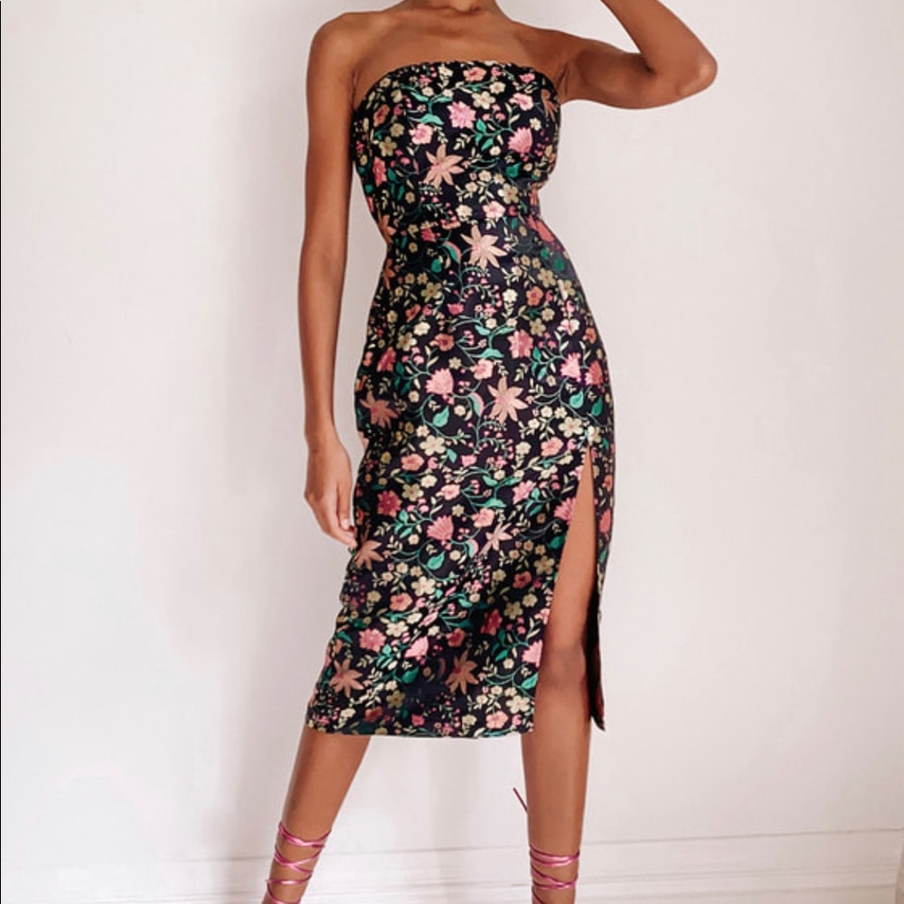Lulus (Small) Make a Move Black Satin Floral Jacquard Strapless Midi Dress